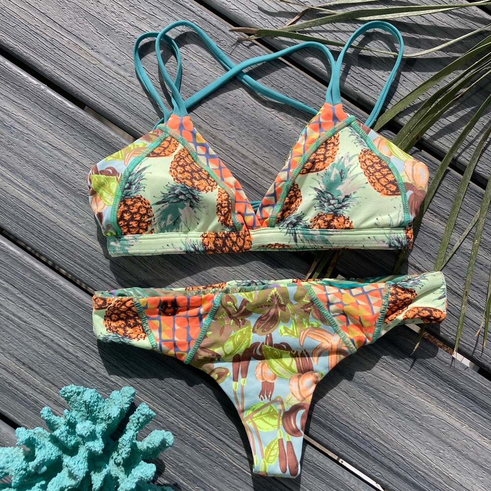 NWOT MAAJI Pineapple Set - Sporty Pina Colada Chi Chi Cut Bikini - S